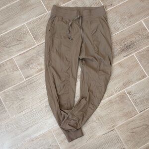Women’s LuluLemon Jogger Pants